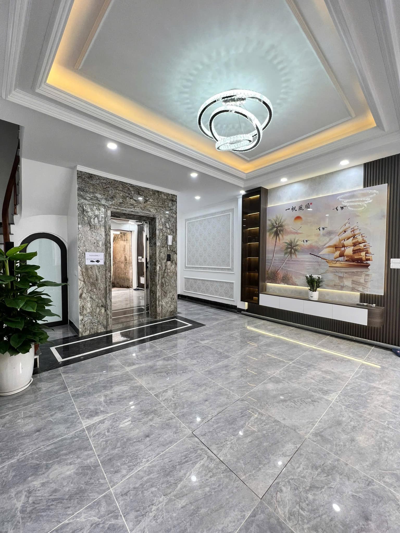 Nhà Đẹp Nguyễn Trãi 6 Tầng Thang Máy 65m2x6 Tầng Giá Chỉ 20 Tỷ. - Ảnh chính